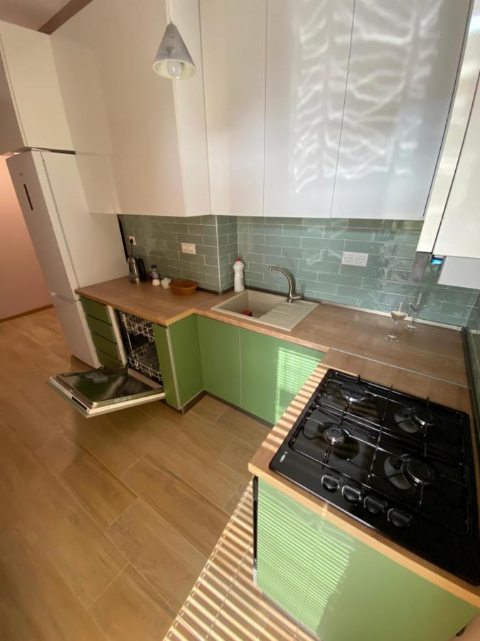 Lovely And Cozy Apartment! Kutaisi Ngoại thất bức ảnh