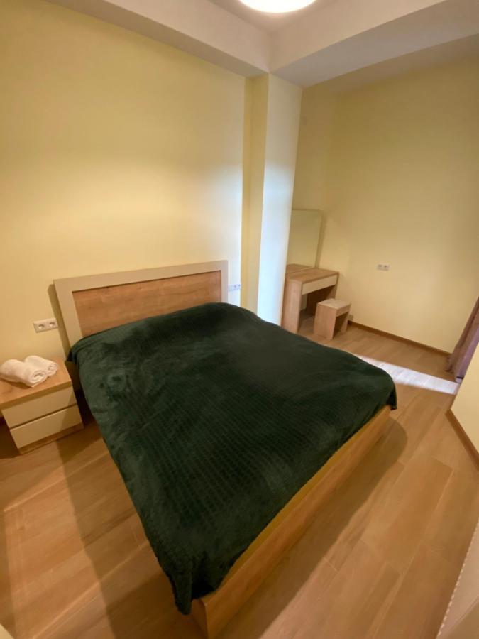 Lovely And Cozy Apartment! Kutaisi Ngoại thất bức ảnh